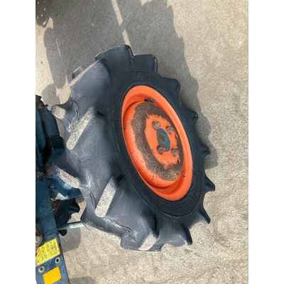 KUBOTA トラクター B7001