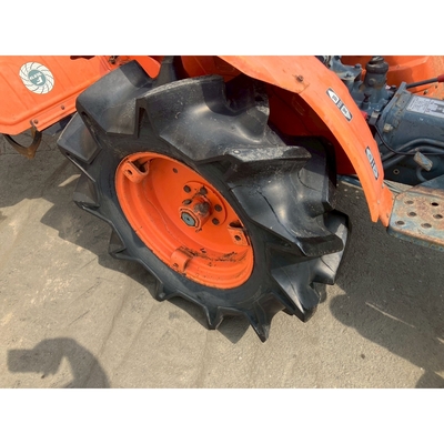 KUBOTA トラクター B7001