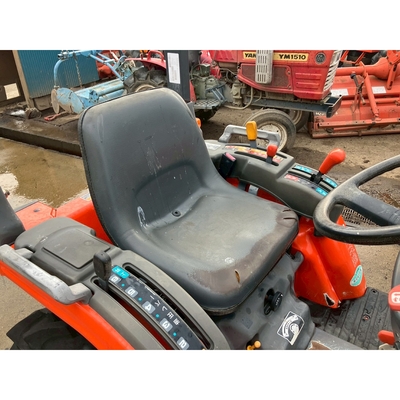 KUBOTA トラクター GB13