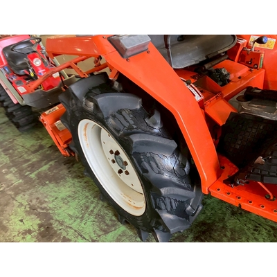 KUBOTA トラクター L1-205D