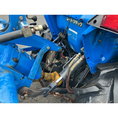 ISEKI トラクター TA215F