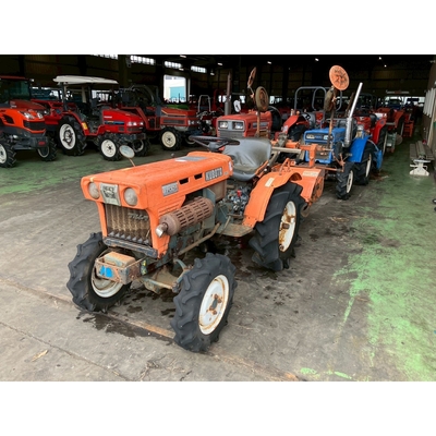 KUBOTA トラクター B7001