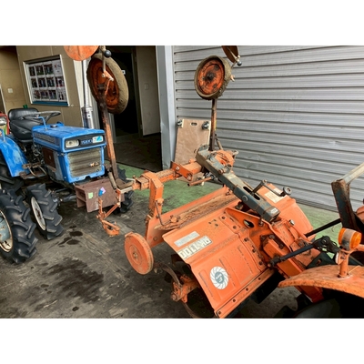 KUBOTA トラクター B7001