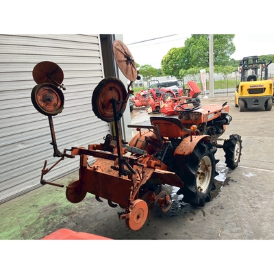 KUBOTA トラクター B7001
