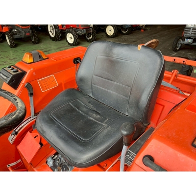 KUBOTA トラクター L1-215