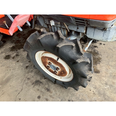 KUBOTA トラクター A-13