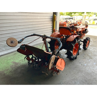 KUBOTA トラクター B7001D
