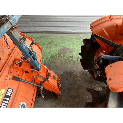 KUBOTA トラクター B7001D