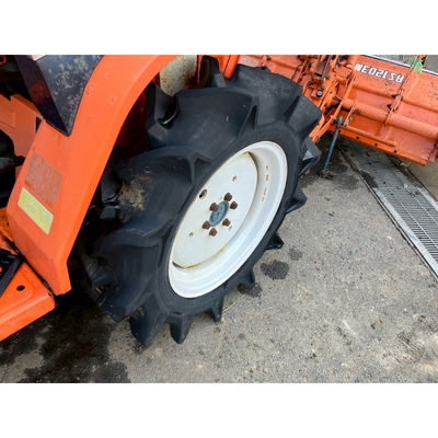 KUBOTA トラクター B1-15D