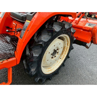 KUBOTA トラクター GT3