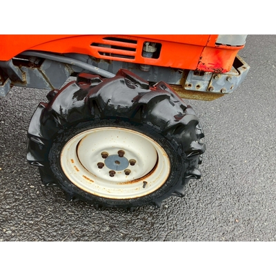 KUBOTA トラクター GT3