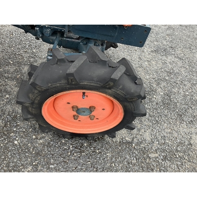 KUBOTA トラクター B6000