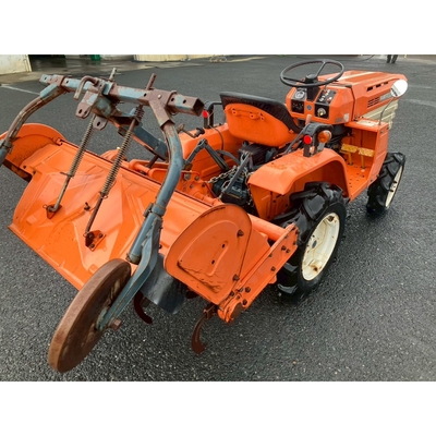 KUBOTA トラクター B1200