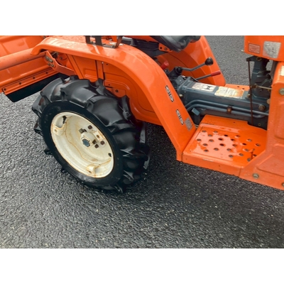 KUBOTA トラクター B1200