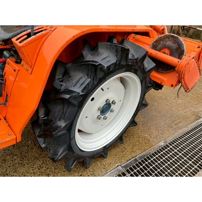 KUBOTA トラクター B1702