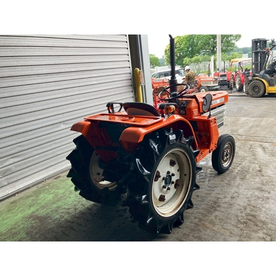 KUBOTA トラクター B1600S