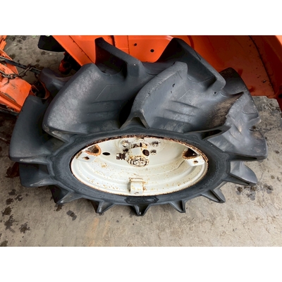 KUBOTA トラクター B1400
