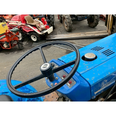 ISEKI トラクター TX1300F