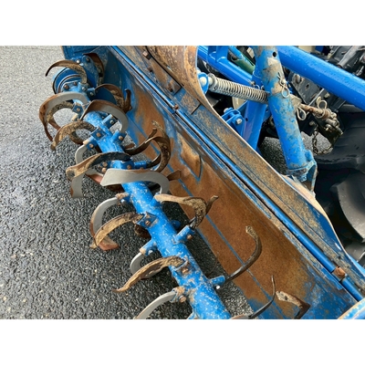 ISEKI トラクター TU240S