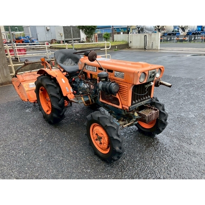 KUBOTA トラクター B7001