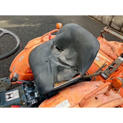 KUBOTA トラクター B7001