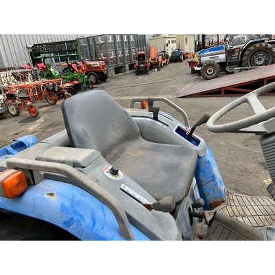 ISEKI トラクター TF23F