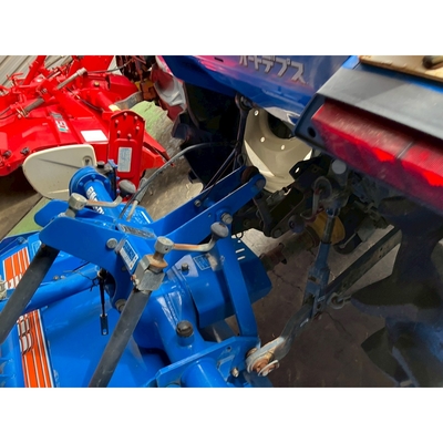 ISEKI トラクター TA235F