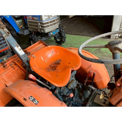 KUBOTA トラクター B6000
