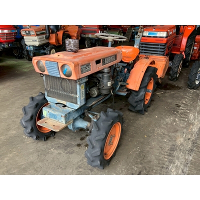 KUBOTA トラクター B6000