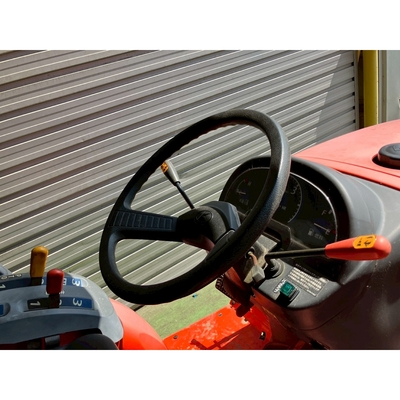 KUBOTA トラクター KB185