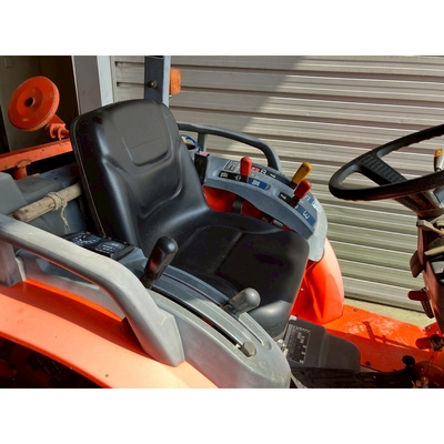 KUBOTA トラクター KB185