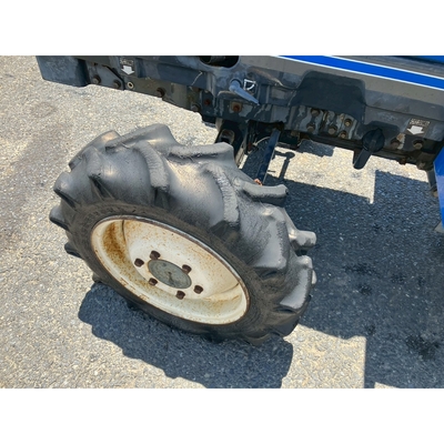 ISEKI トラクター TA215F