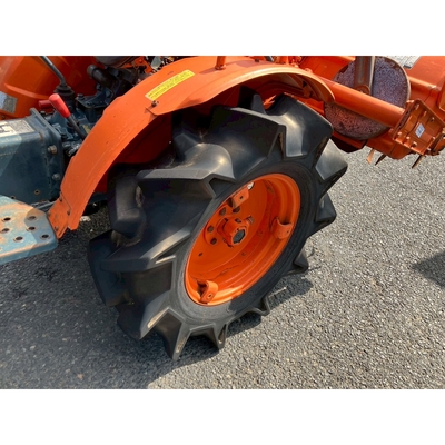 KUBOTA トラクター B7001