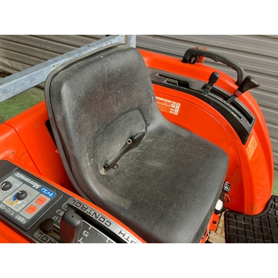 KUBOTA トラクター GT3
