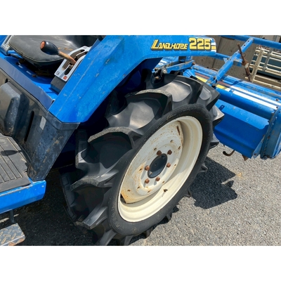ISEKI トラクター TU225F