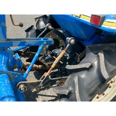 ISEKI トラクター TU225F