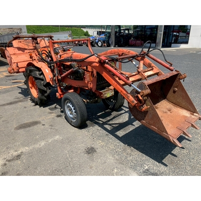 KUBOTA トラクター B7001