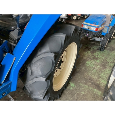 ISEKI トラクター TA267F