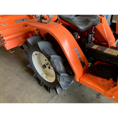 KUBOTA トラクター B1402D