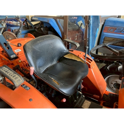 KUBOTA トラクター B1402D