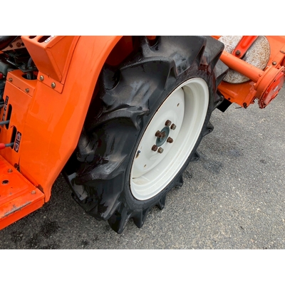 KUBOTA トラクター B1702
