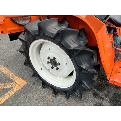 KUBOTA トラクター B1702