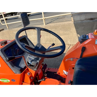 KUBOTA トラクター L1-18