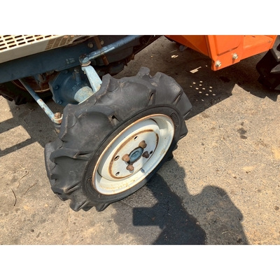 KUBOTA トラクター B1200D