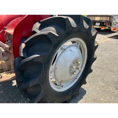 Massey Ferguson トラクター MF135S