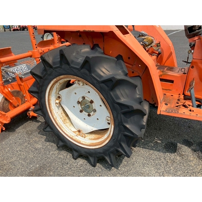 KUBOTA トラクター L1-24D