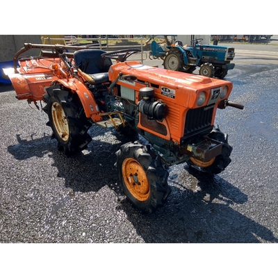 KUBOTA トラクター B7001