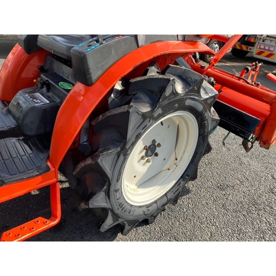 KUBOTA トラクター GB200