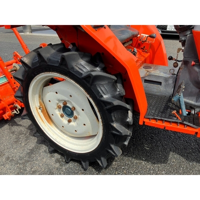 KUBOTA トラクター L1-185D
