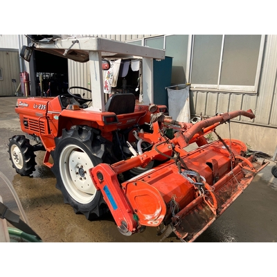 KUBOTA トラクター L1-235D